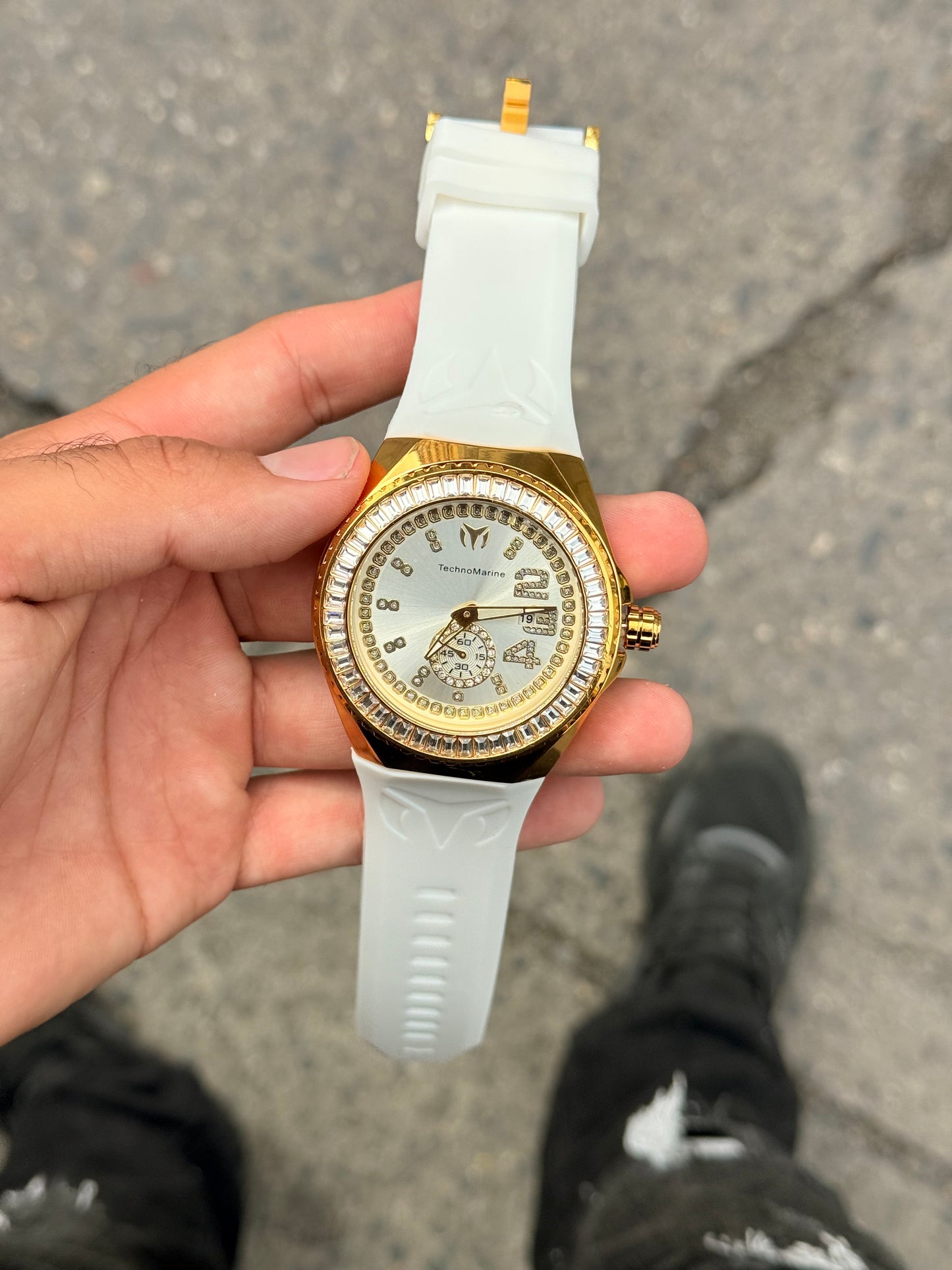 TECHNOMARINE blanco dorado